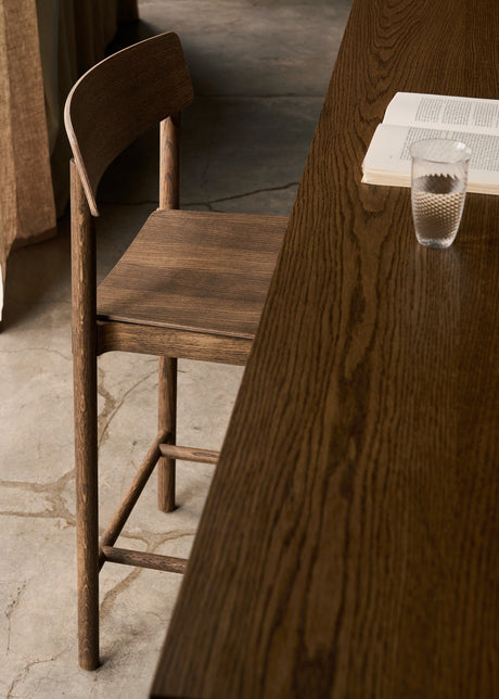 Betty TK13 Counter barstol från &Tradition - Ek - Jacobsen Plus