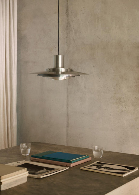 P376 pendel KF1 från &Tradition - Aluminium - Jacobsen Plus