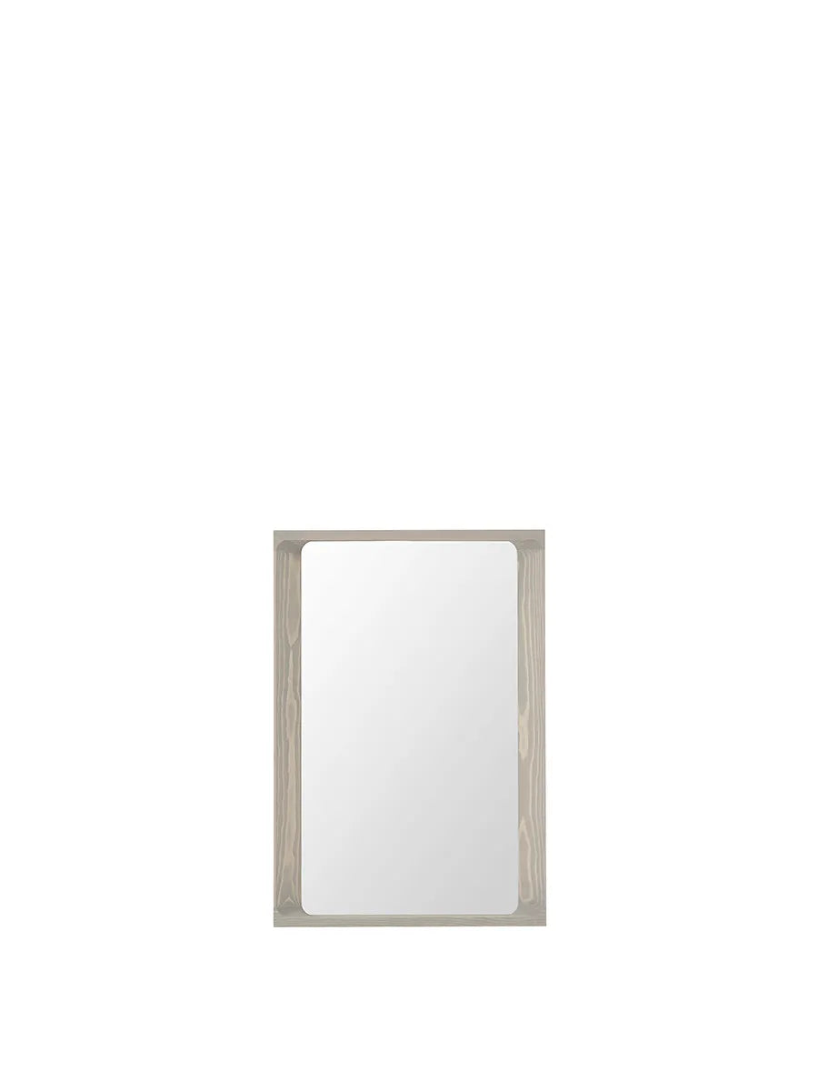 Arced Mirror, 80x55 från Muuto - Spruce - Jacobsen Plus