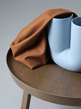 Around soffbord, stort från Muuto - Dark stained brown - Jacobsen Plus