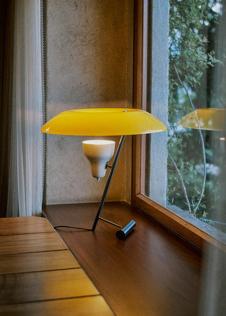 Model 548 Bordslampa från Astep - Sortlakeret med orange skærm - Jacobsen Plus