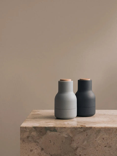Bottle Grinder Liten, ask/kol från Audo Copenhagen - 2 - Jacobsen Plus
