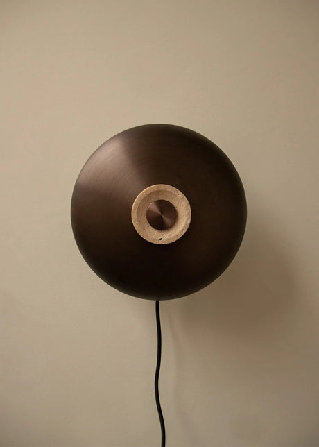 Reverse Wall Lamp från Audo Copenhagen - Med ledning – dæmper på lampen - Jacobsen Plus