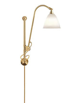 Bestlite BL5 Vägglampa från GUBI - Porslin - Mässing - Jacobsen Plus