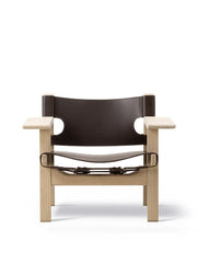 The Spanish Chair i mörkbrunt läder, ek såpa av Børge Mogensen