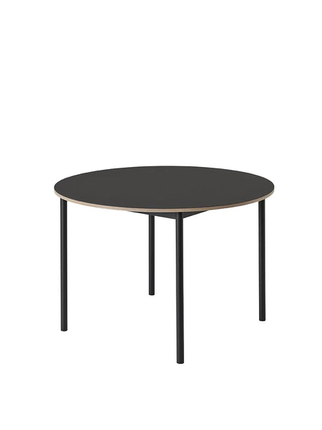 Base Round Table, Ø 110 cm från Muuto - Black - Black - Jacobsen Plus