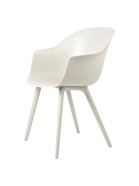 Bat Outdoor Matstol från GUBI - 5 - Jacobsen Plus