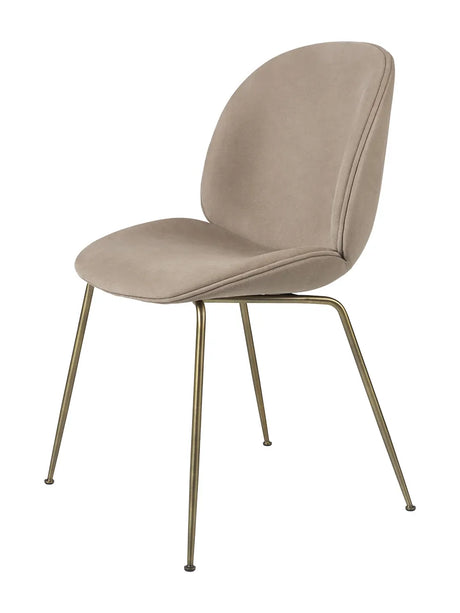 Beetle Stol, helklädd från GUBI - Prisgruppe 1 / Conic base / Black base - Jacobsen Plus