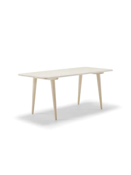 CH011 Soffbord från Carl Hansen & Søn - B: 130 x D: 55 x H: 44 cm / Svart - Jacobsen Plus