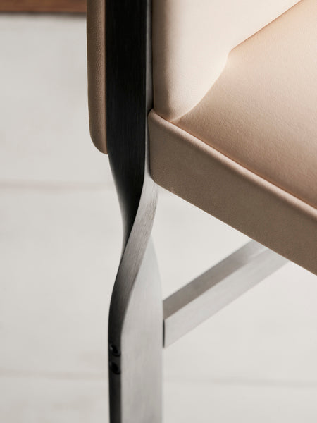 CH111 av Hans J. Wegner - Lædergruppe A - Jacobsen Plus