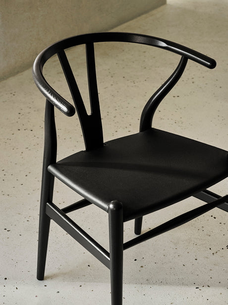 Y-stol CH24P, Svart ek med Thor 301 läder av Hans J. Wegner - 5 - Jacobsen Plus