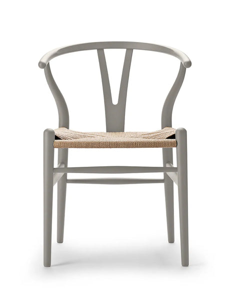 Y-stol CH24 Soft Silver Grey av Hans J. Wegner - Jacobsen Plus