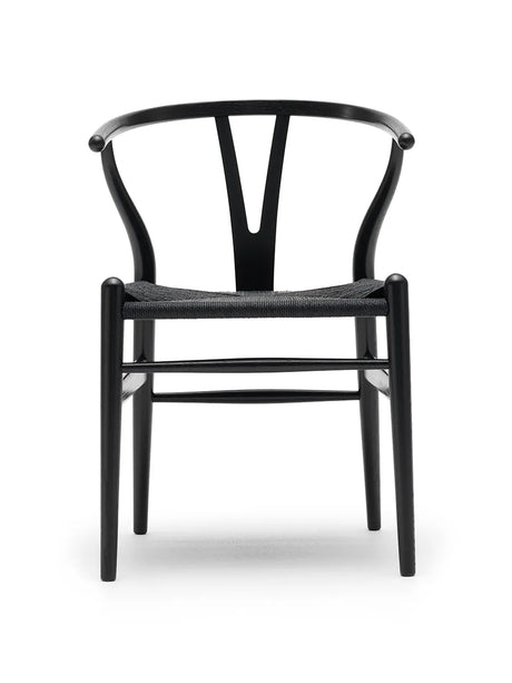 Y-stol CH24, svart ek med svart flätning av Hans J. Wegner - Jacobsen Plus