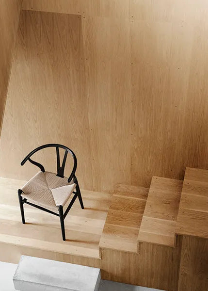 Y-stol CH24, svart ek av Hans J. Wegner - 2 - Jacobsen Plus