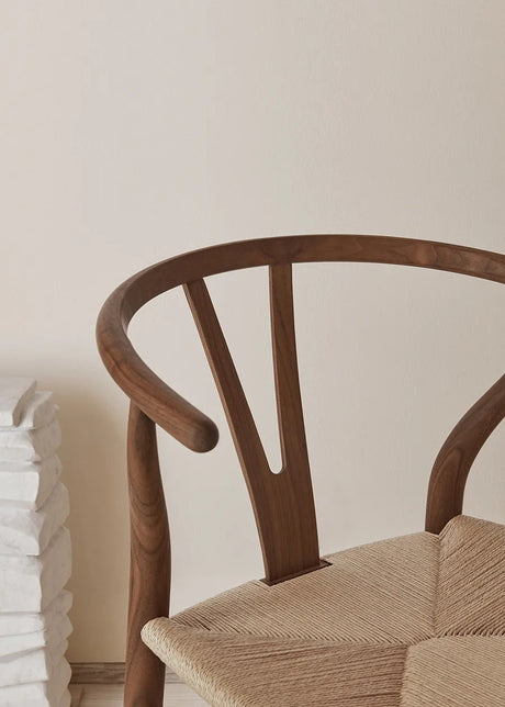 Y-stol CH24, Valnöt oljad av Hans J. Wegner - 2 - Jacobsen Plus