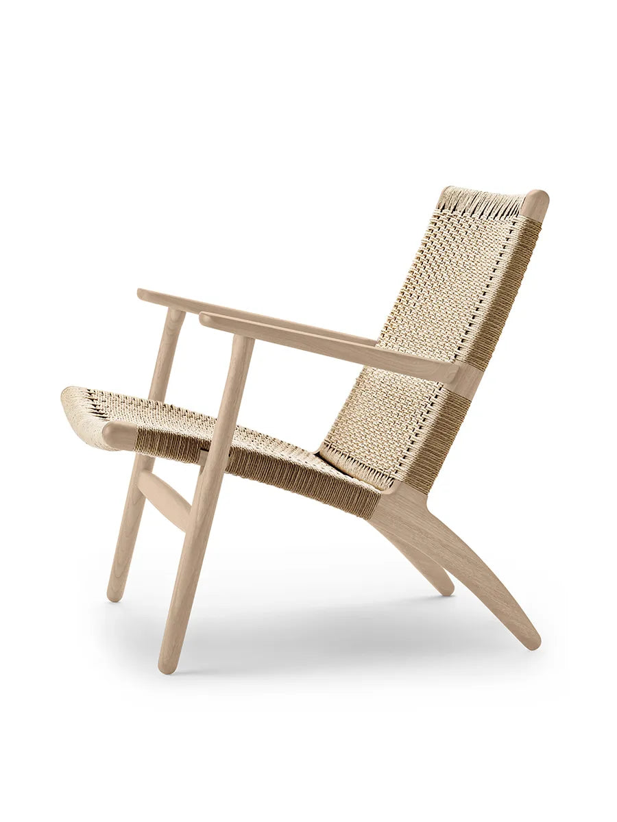 CH25 Loungestol, ek såpa av Hans J. Wegner