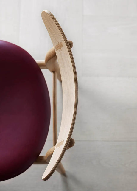 CH30P Matstol av Hans J. Wegner - Ek-stofgruppe 1 / Såpbehandlad - Jacobsen Plus
