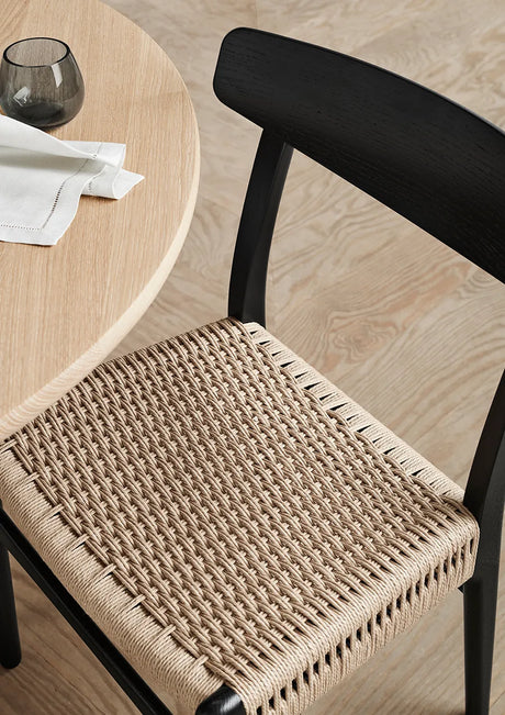 CH23 Matstol, svart ek av Hans J. Wegner - 2 - Jacobsen Plus
