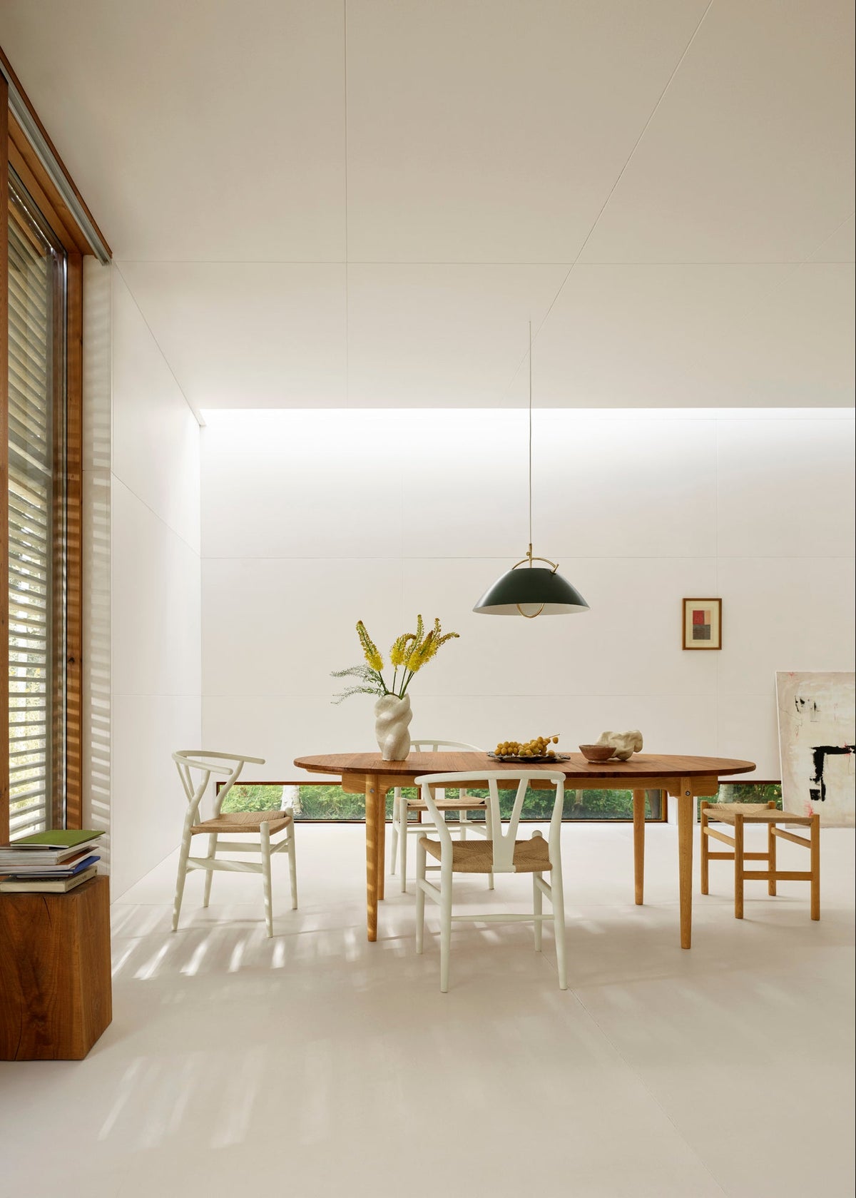 Hans J. Wegner matbordsset, 1 x Special Edition CH338 matbord i Teak/Ek-mix, 6 x Y-stolar CH24 i oljad ek från Carl Hansen & Søn