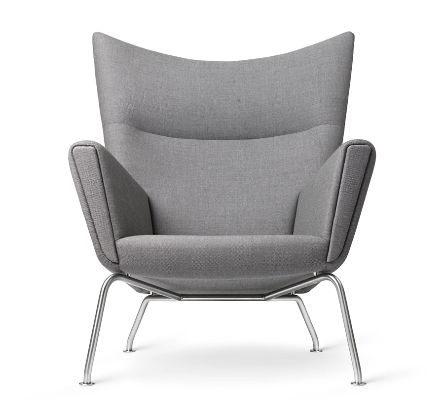 CH445 Wing Chair av Hans J. Wegner - Textil: Passion 1101 - Jacobsen Plus