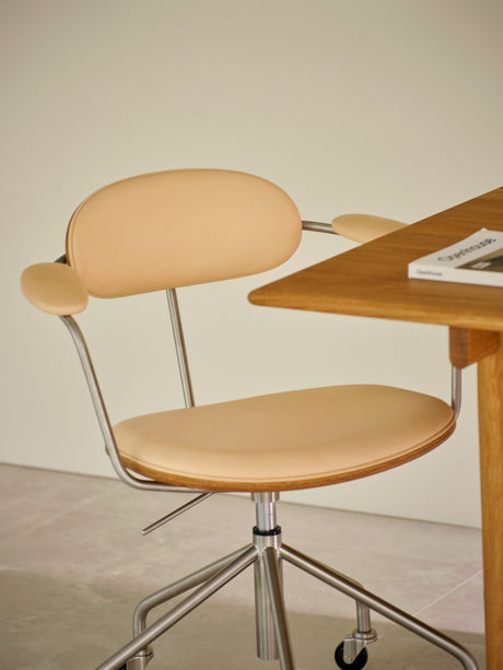 CH621 Swivel Stol, oljad ek av Hans J. Wegner - Läder / Sif 90 - Jacobsen Plus