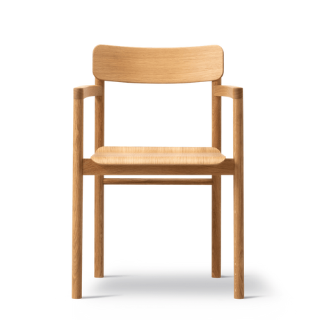 Post Matstol, ek olja från Fredericia Furniture - Jacobsen Plus