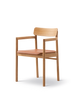 Post Matbordstol oljad ek, sitsklädd i omni 07 cognacsläder från Fredericia Furniture
