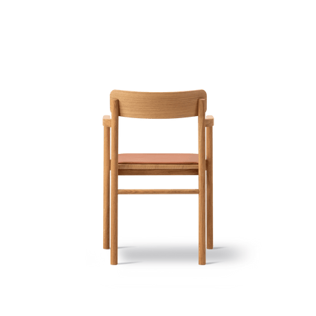 Post Matbordstol oljad ek, sitsklädd i omni 07 cognacsläder från Fredericia Furniture - 4 - Jacobsen Plus