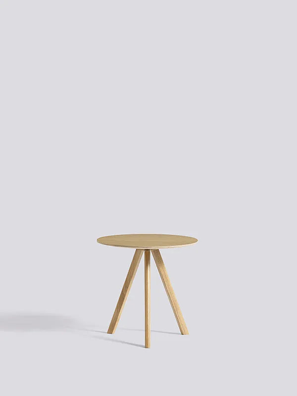 Copenhague CPH20 Soffbord, Ø50 cm från Hay - Lackerad eg / Lackerad eg - Jacobsen Plus