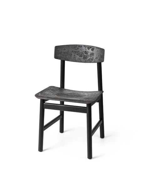 BM3162 Conscious Stol, Svart från Mater - Jacobsen Plus