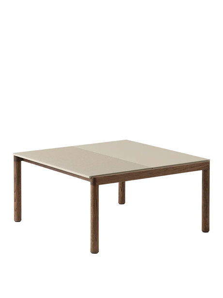 Couple soffbord, 80 x 84 cm från Muuto - Pale Blue - Dark Oiled Oak / Plain - Jacobsen Plus