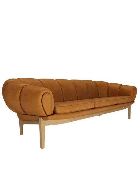 Croissant Soffa 3-sits, läder från GUBI - Prisgruppe 3 / Massiv olieret egetræ - Jacobsen Plus