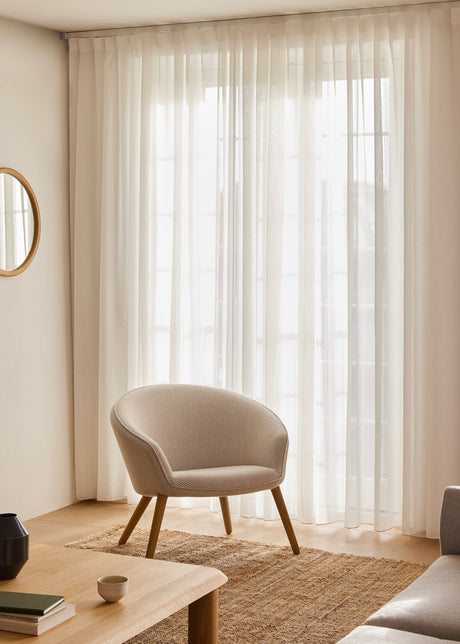 Ditzel Lounge Chair från Fredericia Furniture - Stofgruppe 1 / Ek lak - Jacobsen Plus