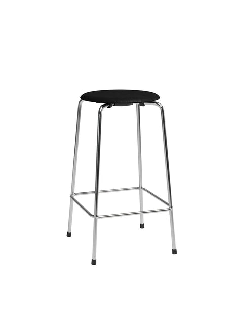 Dot Barstol med 4 ben, svartlackerad ask av Arne Jacobsen - 1 - Jacobsen Plus