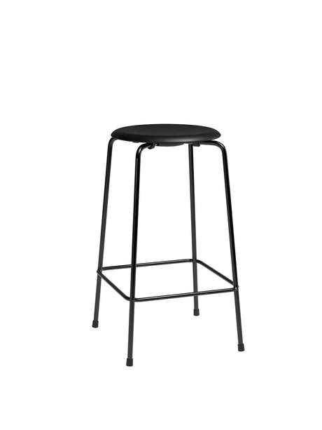 Dot Barstol med 4 ben, svart stativ/svart läder av Arne Jacobsen - 1 - Jacobsen Plus