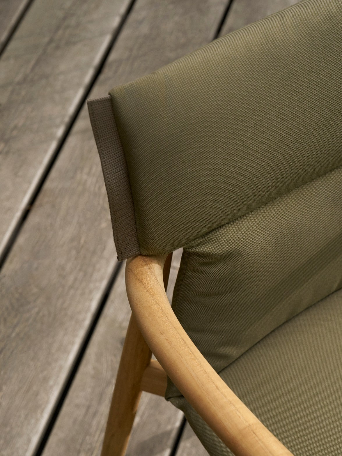 CU E008 dyna till Embrace trädgårdsstol från Carl Hansen & Søn - Panama Alga 3667 - Jacobsen Plus