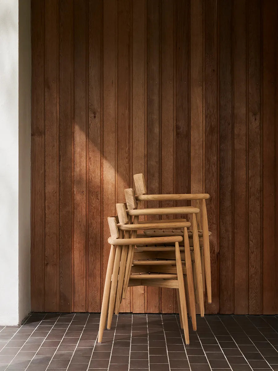 E008 Embrace Trädgårdsstol från Carl Hansen & Søn - 6 - Jacobsen Plus