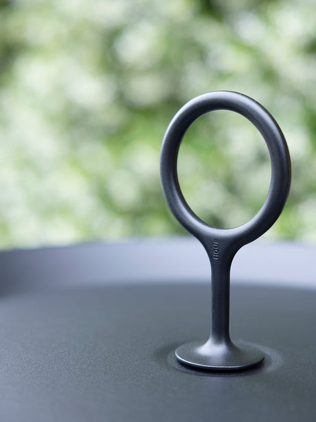 Eyelet Tray Table, Ø45 cm från Houe - Beige - Jacobsen Plus