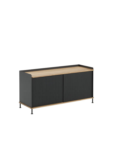 Enfold skänk, 124 x 45 cm från Muuto - Black - Jacobsen Plus