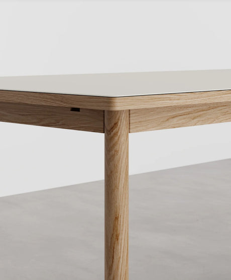 ESSENTIAL OAK matbord 140x90 cm Mushroom, från WB Manufaktur - 3 - Jacobsen Plus