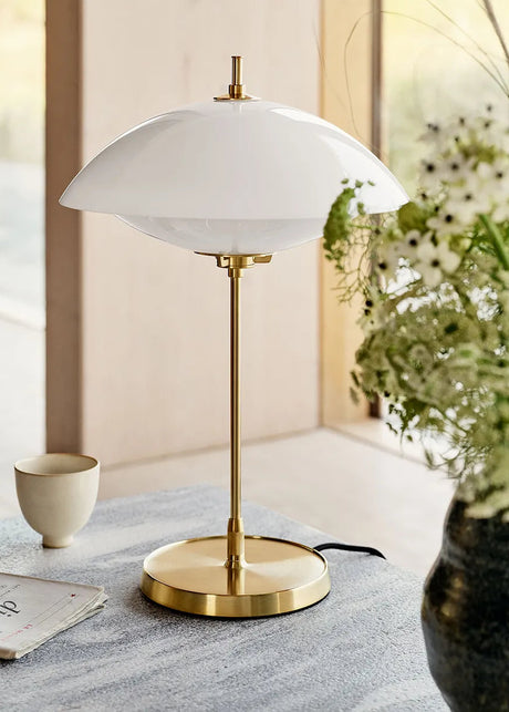 Mussla bordslampa från Fritz Hansen - 2 - Jacobsen Plus