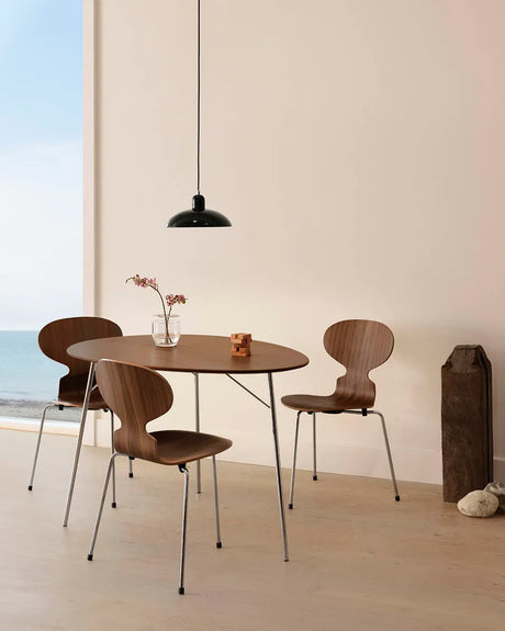 Äggbordet av Arne Jacobsen - 4 - Jacobsen Plus