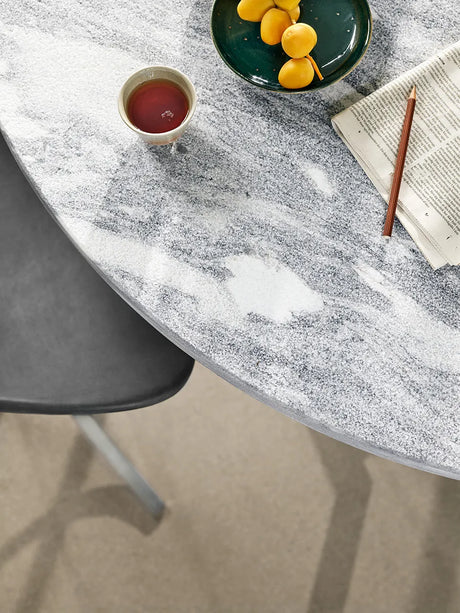 PK54 Bord, H72,5 cm av Poul Kjærholm - Granit - Jacobsen Plus