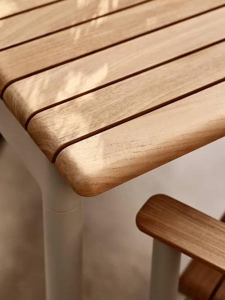 Skagerak Pelagus Bord, 75x75 från Fritz Hansen - Light Ivory - Jacobsen Plus