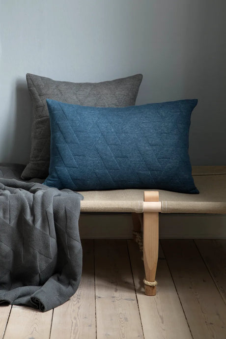 FJ Pattern Kudde från Architectmade - Blå / 50x50 - Jacobsen Plus