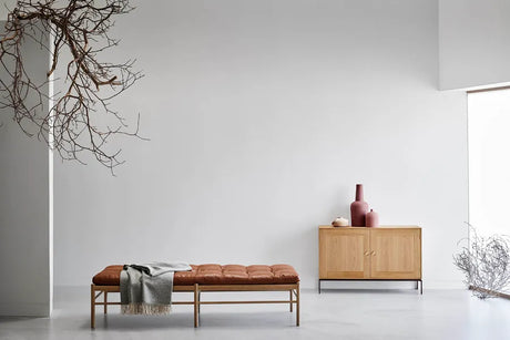 FK63 Skåp med ben från Carl Hansen & Søn - Dybde: 36 cm / Ek olie - Jacobsen Plus