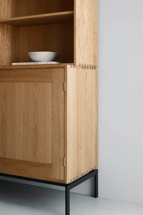 FK63 Skåp från Carl Hansen & Søn - Dybde: 36 cm / Ek olie - Jacobsen Plus