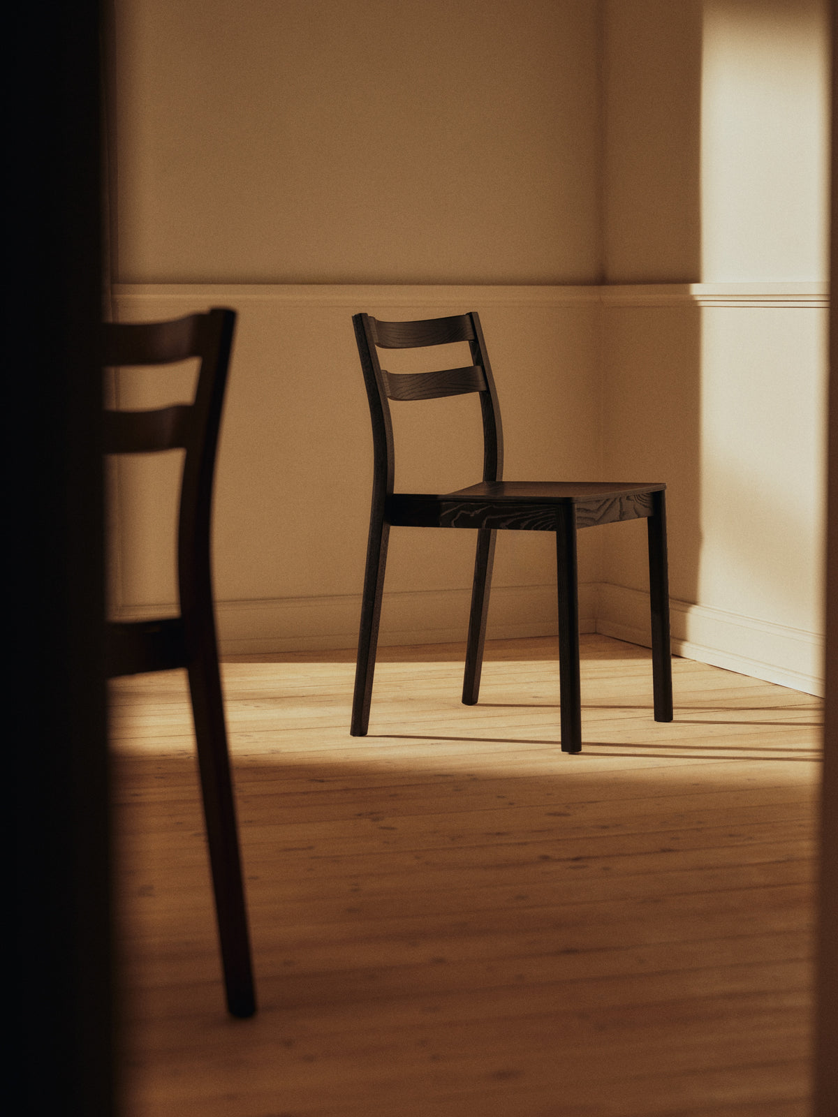 Boda Matstol, stapelbar från Ferm Living - 12 - Jacobsen Plus