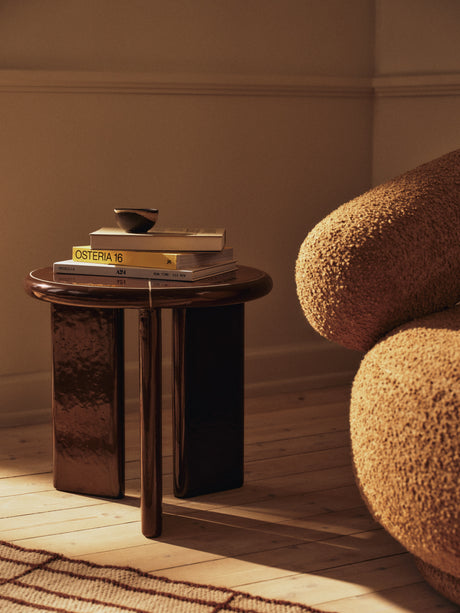 Deya sidobord, Ø47 från Ferm Living - Chestnut Brown - Jacobsen Plus