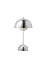 Flowerpot VP9 portabel bordslampa av Verner Panton - Chrome-Plated - Jacobsen Plus